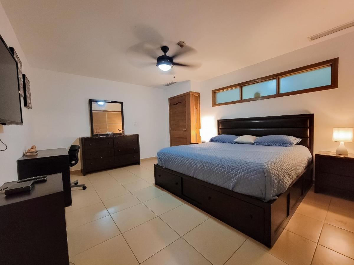 Marbella Towers Beachfront 2 Bedrooms Juan Dolio Luaran gambar